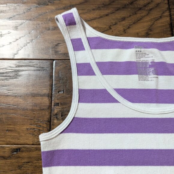 Gap tank tops ribbed scoop neck size small - Picture 11 of 16